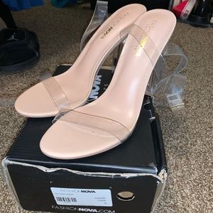 Fashion nova heels